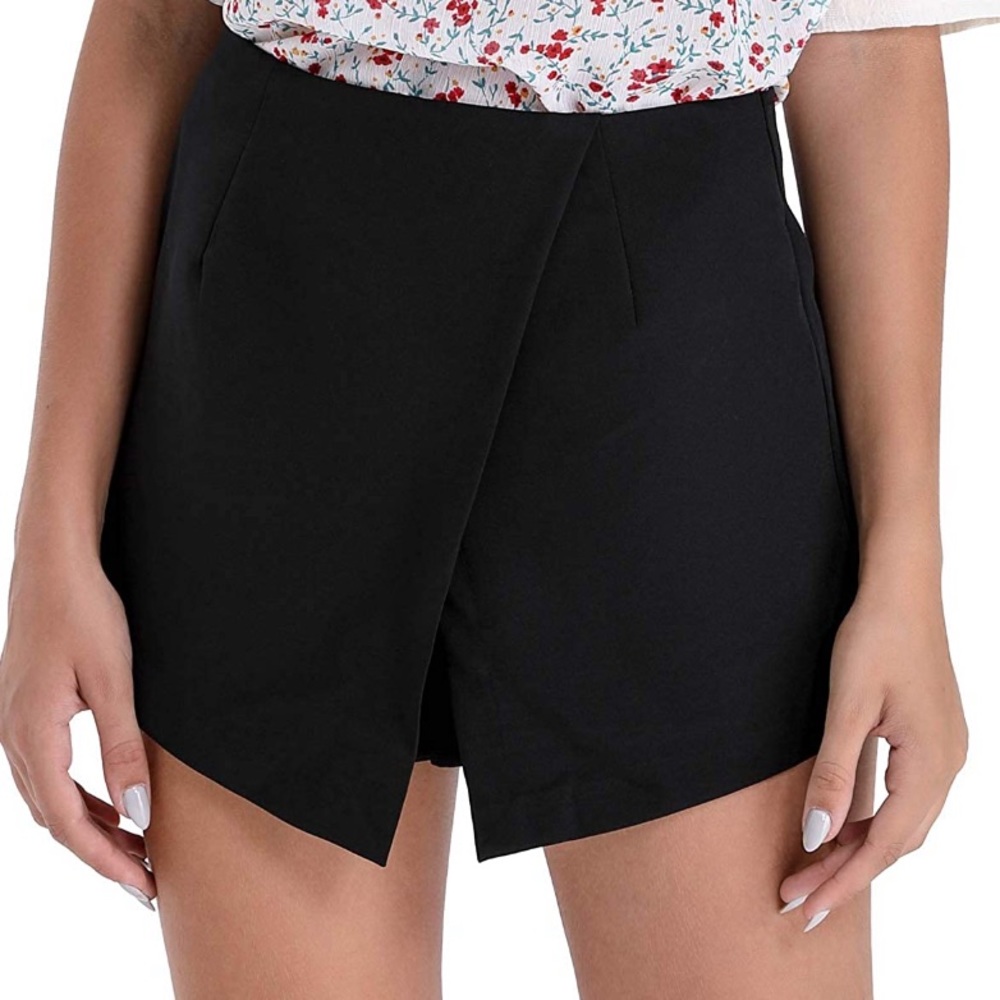 BLACK ENVELOPE SKIRT ❤️